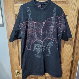 Vintage Ekur Black Graphic Men’s T-Shirt with Red Map Print